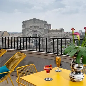 https://nyx-milan.it-lombardy.com
